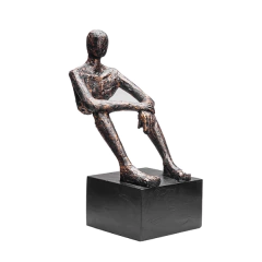 Escultura O Observador