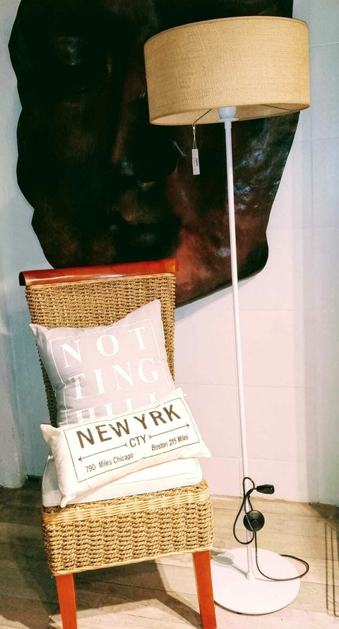 LAMPARA DE PIE PANTALLA DE TELA BASE CIRCULAR H167 SAN JUSTO