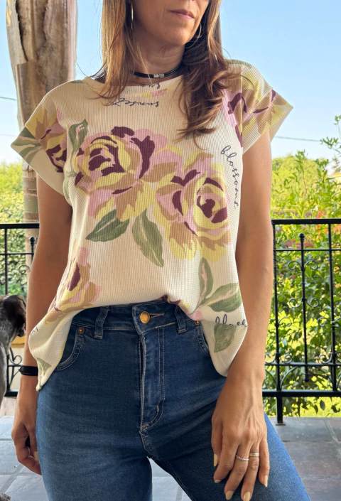Musculosa Blossoms crema - comprar online