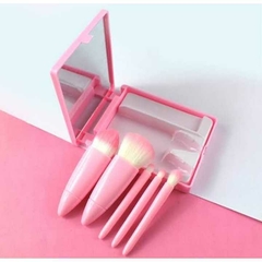 Kit De 5 Mini Pincéis Para Maquiagem com Estojo de Espelho - comprar online