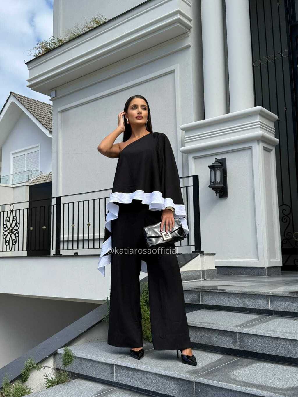 CONJUNTO ASSIMÉTRICO BICOLOR - buy online