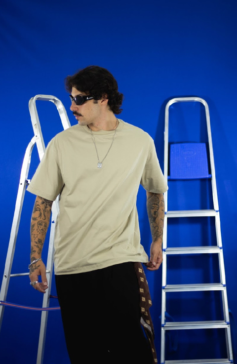 Camiseta Básica Oversized Bege