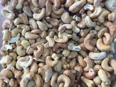 CASTANHA DE CAJU W1 – TORRADA SALGADA COM SAL