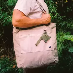 THREAD UTILITY TOTE BEIGE - tienda online