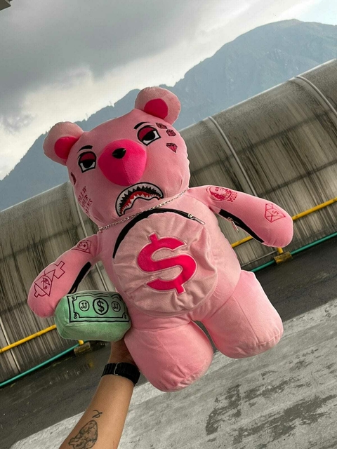 Maleta Osito Rosada Sprayground – Diseño Exclusivo y Bordado Premium