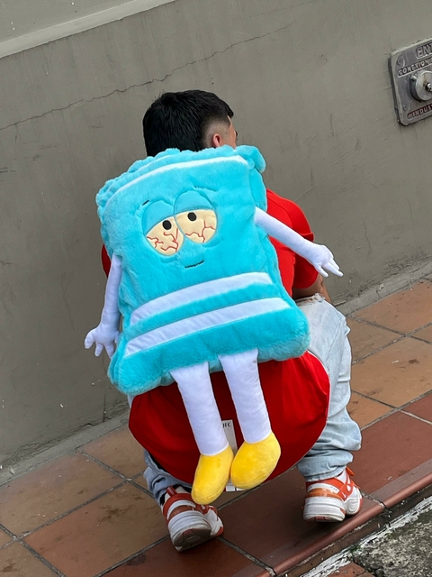 Maleta de Peluche Toallín South Park – Suavidad y Estilo Único