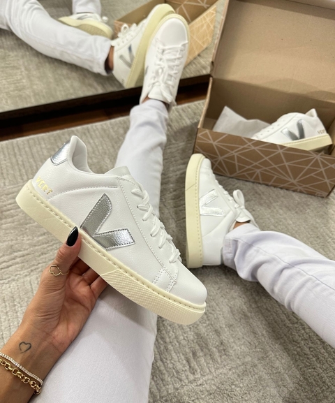 V Cadarço Branco/Prata