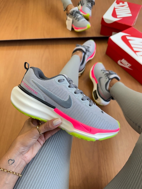 Invincible run 3 Cinza/Rosa/Verde - comprar online