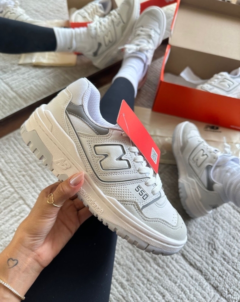 NB 550 Branco/Prata