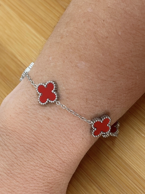 PULSEIRA TREVO VERMELHA EM AÇO INOX