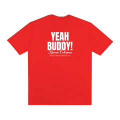 Camiseta Ronnie Coleman 'Yeah Buddy' – Estampa icônica com frase motivacional 'Progress takes time and discipline'. Modelo confortável e estiloso, ideal para treinos, academia e lifestyle fitness.