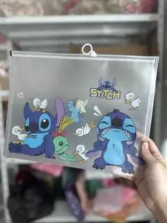 Imagen de Carpeta de pvc. Temática Stitch. Precio por unidad.