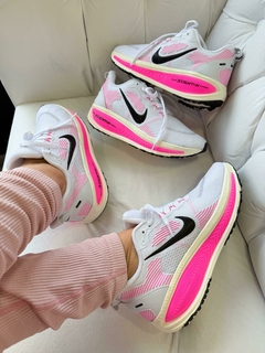 Nike Vomero 18 - Branco/Rosa na internet