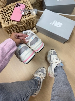 Imagem do New Balance 1000 - Off/White/Cinza