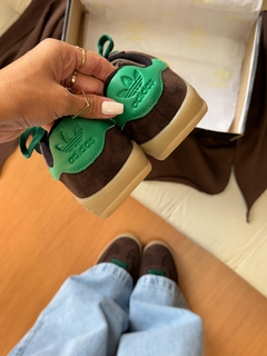 Adidas Gazelle - marrom/rosa/verde (forma grande) na internet