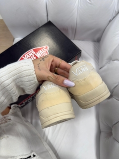 Vans Upland - Bege - Dezenove Streetwear