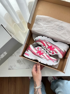New Balance 740 - Branco/Pink na internet