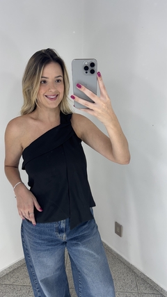 Blusa Nó de Um Ombro só - Julia Loyacono Store