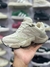 New Balance 9060 - Cinza Claro/Bege na internet