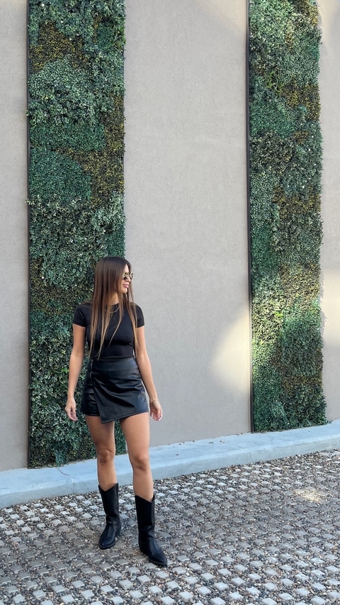 Body Giuliana