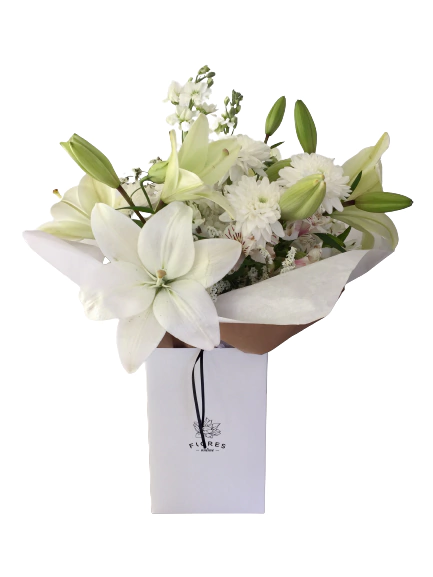 A141 - Arreglo con Lilium y mix de flores blancas A141 - Arreglo con Lilium y mix de flores blancas
