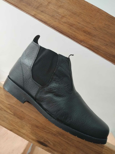 Botina Masculina em Couro Solado Pneu Reciclado Trabalho - comprar online