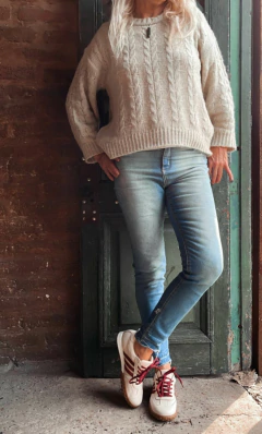 ALMA en cuero crudo & bordo en internet