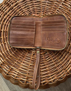 BILLETERA TECA SUELA - LALOC