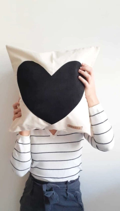 Corazón de Terciopelo NEGRO en internet