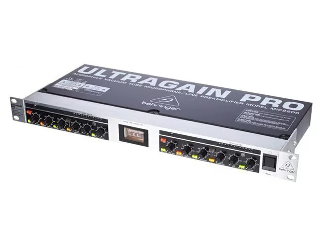 BEHRINGER☆MIC2200 | ULTRAGAIN PRO Pré-Amplificador para Microfone Behringer Ultragain Pro MIC2200