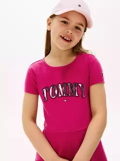 Vestido Infantil Tommy Hilfiger Cereja Logo Prata - TH06 - Tamanho 6 - 7 anos - Mimos de Orlando