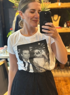 REMERA CARRIE & BIG foto en internet