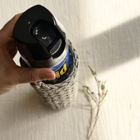 Porta Spray Aerosol Insecticida y otros Crudo