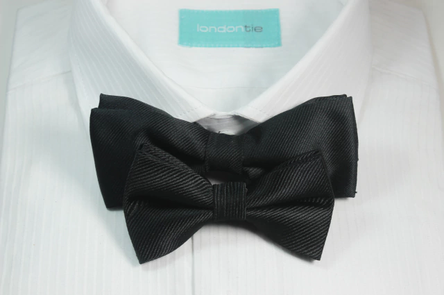 Imagen de SLIM BowTie - Moño Pequeño 10 x 5 cm (7 colores) -