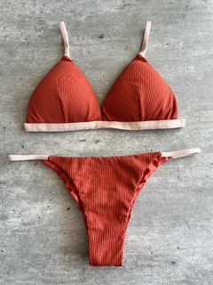 Biquíni Terracota Canelado Fixo na internet