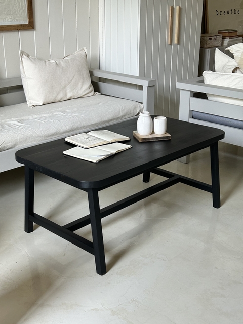 MESA SLOW NEGRA MACIZA 1.10M X 0.60M