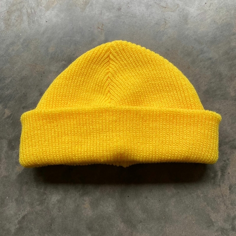 BEANIE CORTO SVEN AMARILLO