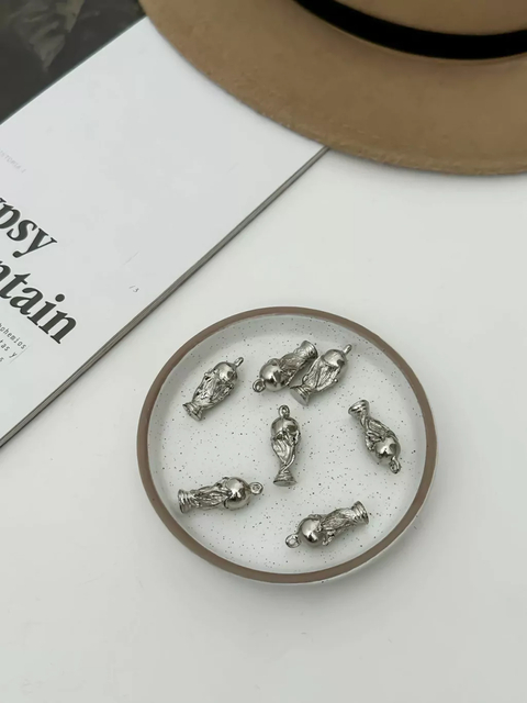 DIJE COPA DEL MUNDO NIQUEL SAMAK X 6