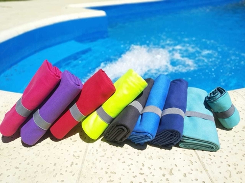 TOALLA DE MICROFIBRA SEAS - ROJO