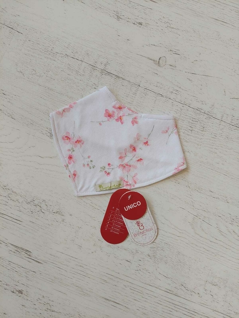 BABERO BANDANA FLOR DE DURAZNO - BROTECITOS (BROBABEBAN-GU)