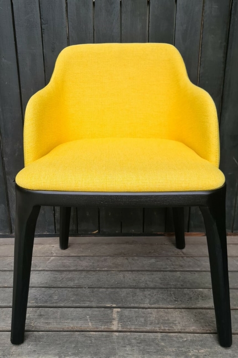 SILLA GRACE CON APOYABRAZOS AMARILLO