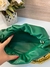 Bolsa Bottega Veneta The Pouch com Corrente Verde Italiana na internet