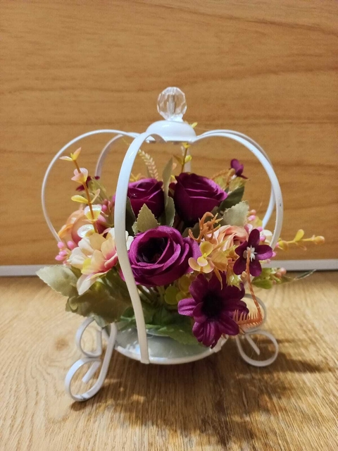 Centro de mesa corona con flores