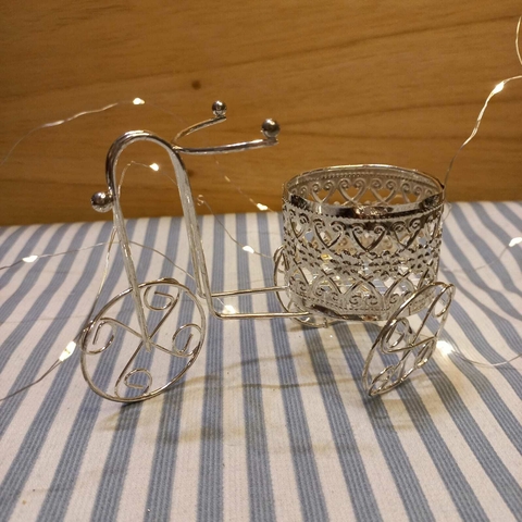 bici con canasto decoracion