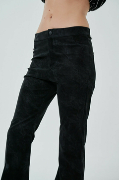 Pantalon Gamuza Negro - comprar online