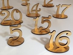 NÚMEROS DE MESA bajos con base