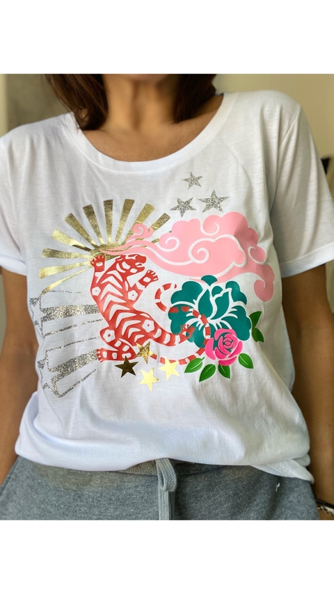 Remera Tiger chinese