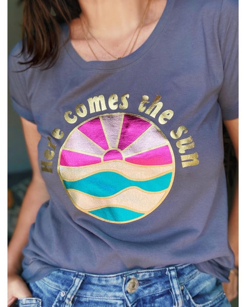Remera Here comes the sun