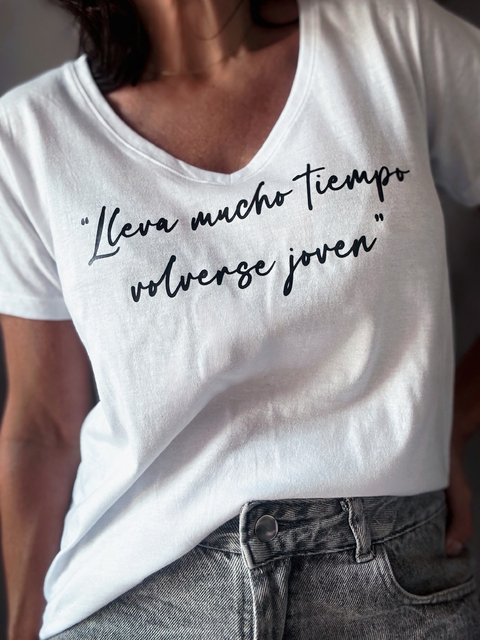 Remera Lleva mucho tiempo volverse joven