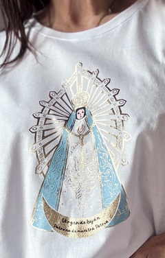 Remera Virgen de Luján - Natalia Dubinsky Customizacion de prendas y Objetos